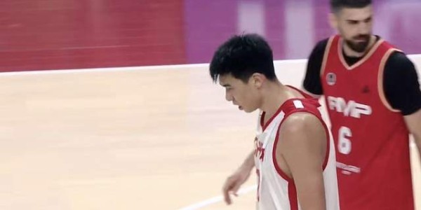 官方登录通道-群星闪耀，中国男篮热身赛小胜，王俊杰抢11个进攻篮板，徐昕10+8